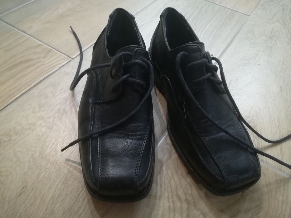 Buty pantofle chłopięce skórzane czarne