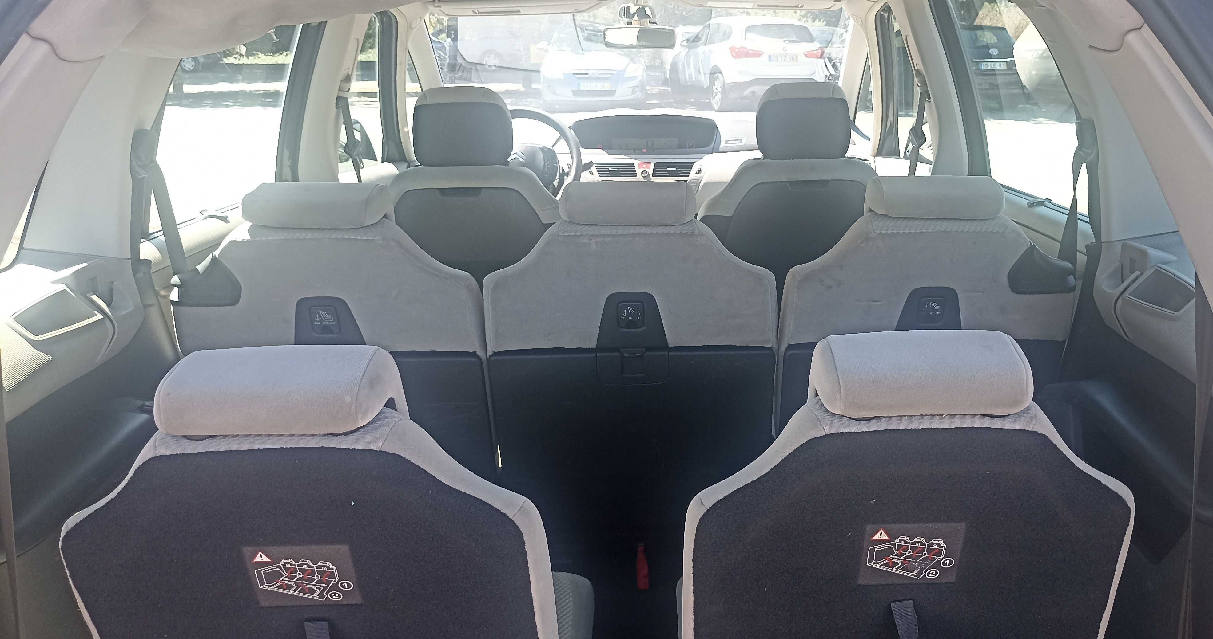 Citroen C4 Picasso 1.6 HDi 2009 - 7 Lugares - Automático