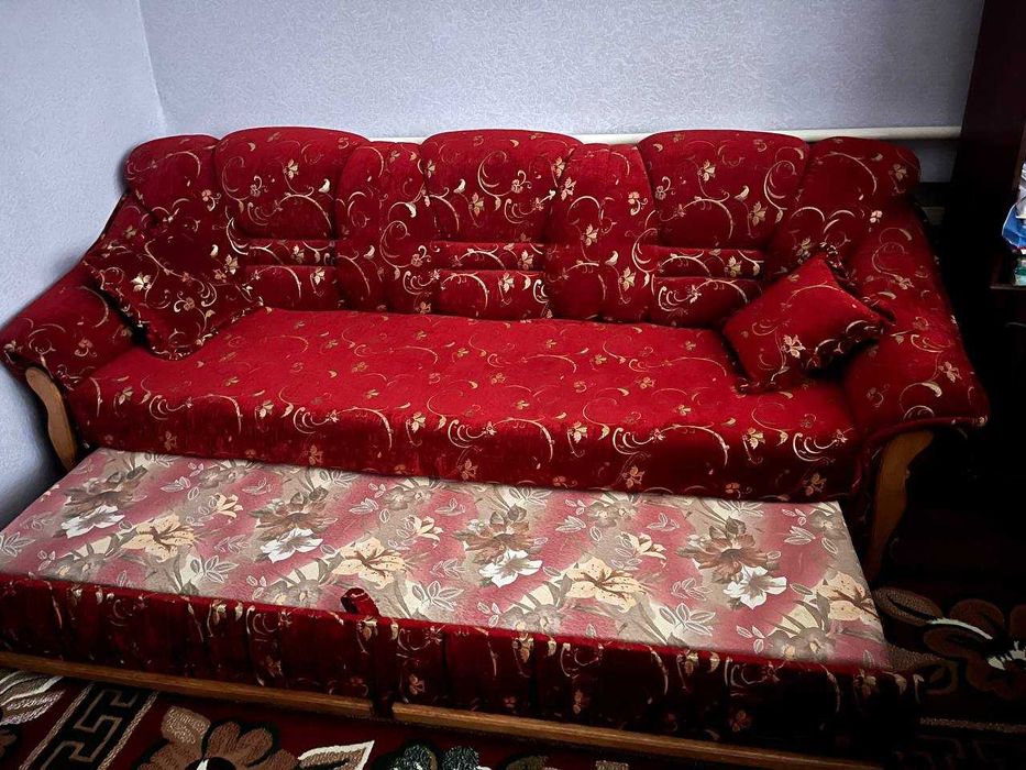 Продаю диван у відмінному стані