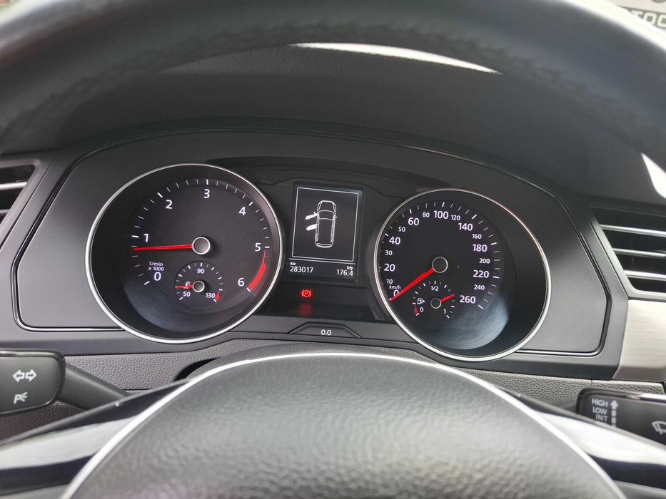 Volkswagen Passat 2015 B8 • 1.6TDI MT