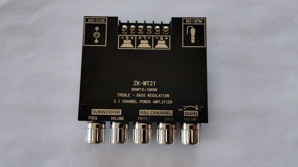 Wzmacniacz cyfrowy audio z bluetooth 5.0,AUX,2*50W+100W subwoofer.