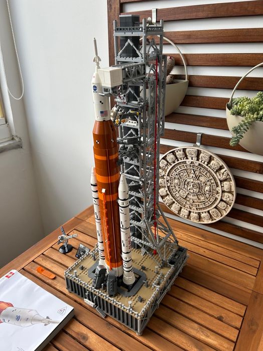 LEGO NASA Artemis Space Launch System – Perfect Condition!