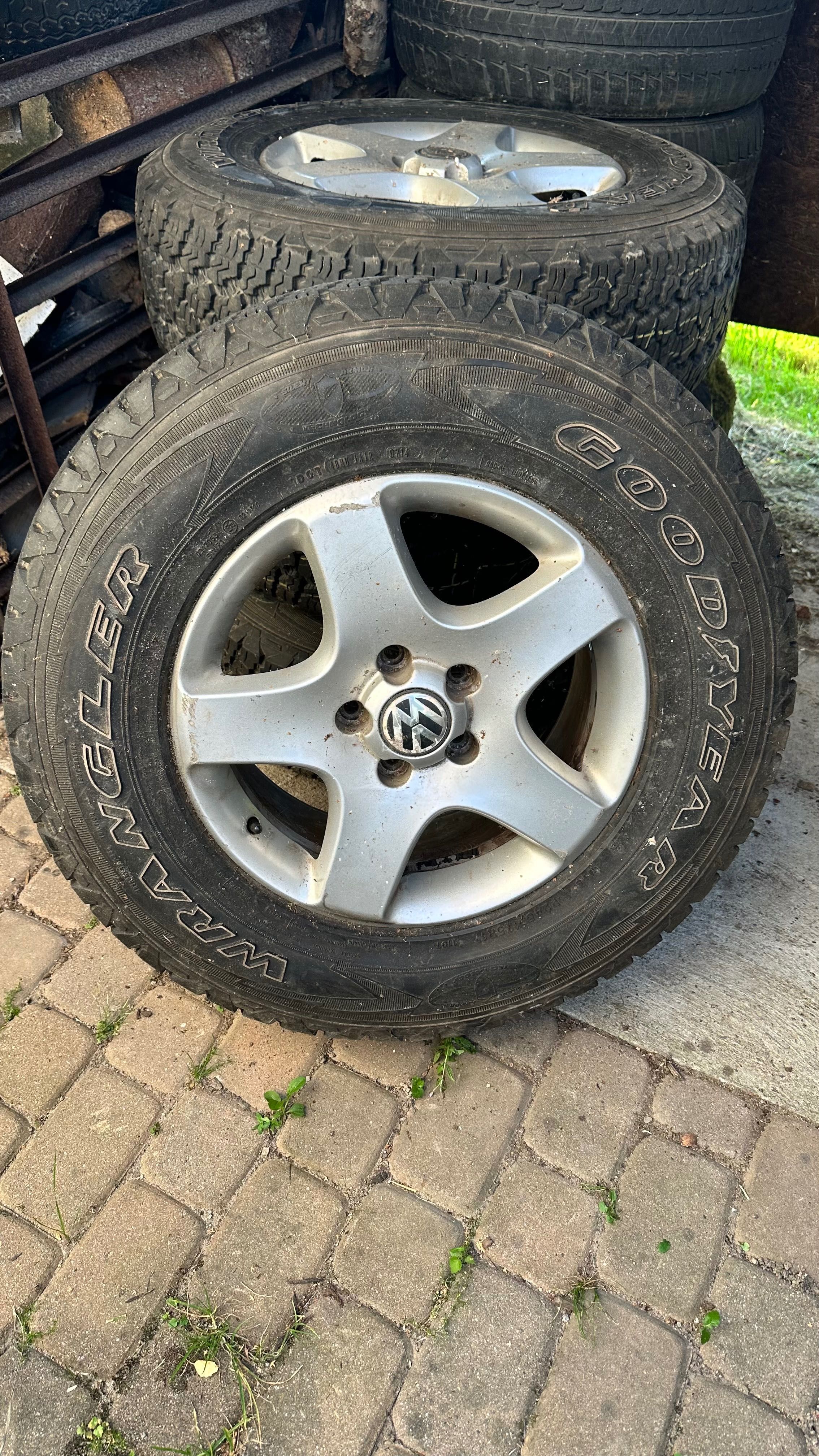 Good Year  Wrangler AT Koła 17” vw touareg 245/75/17
