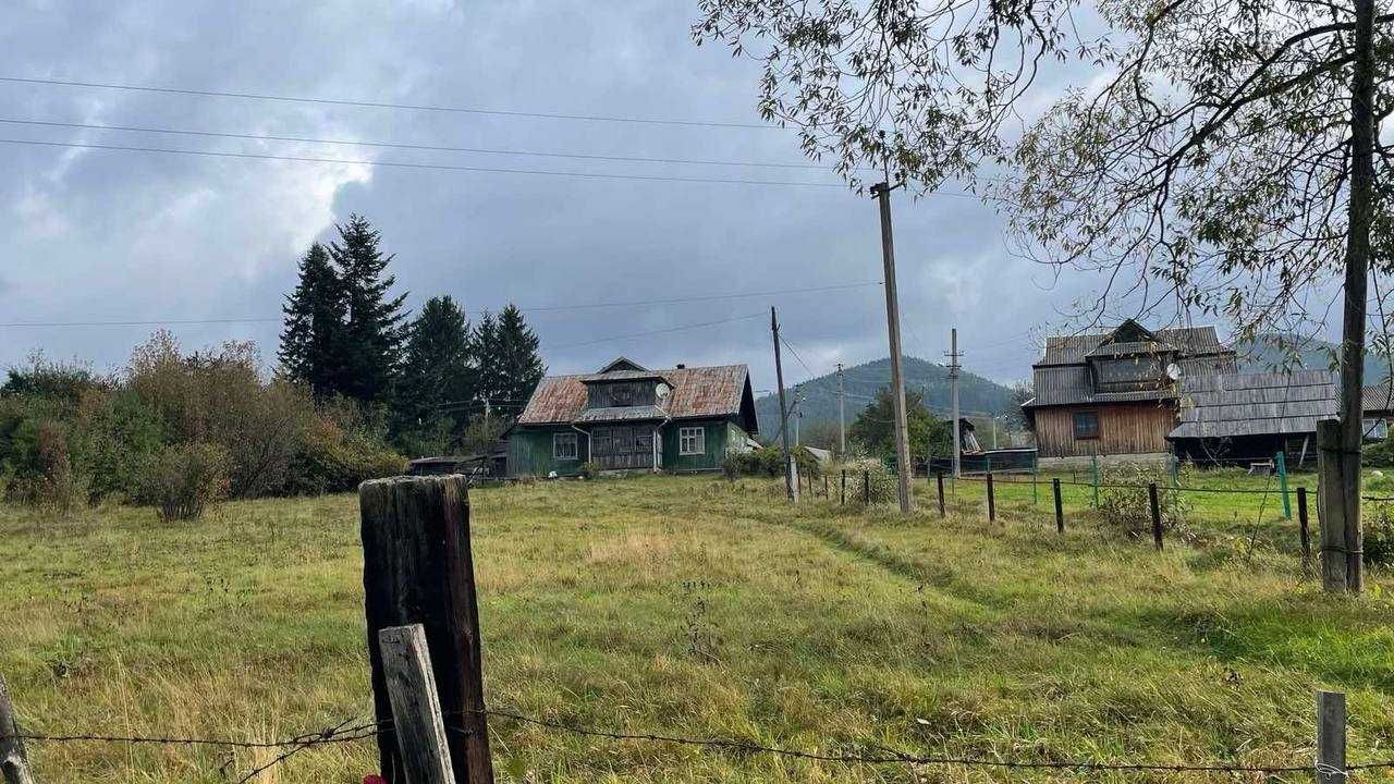 Продам земельну ділянку в Микуличині.16сот.Вода/світло/інтернет!