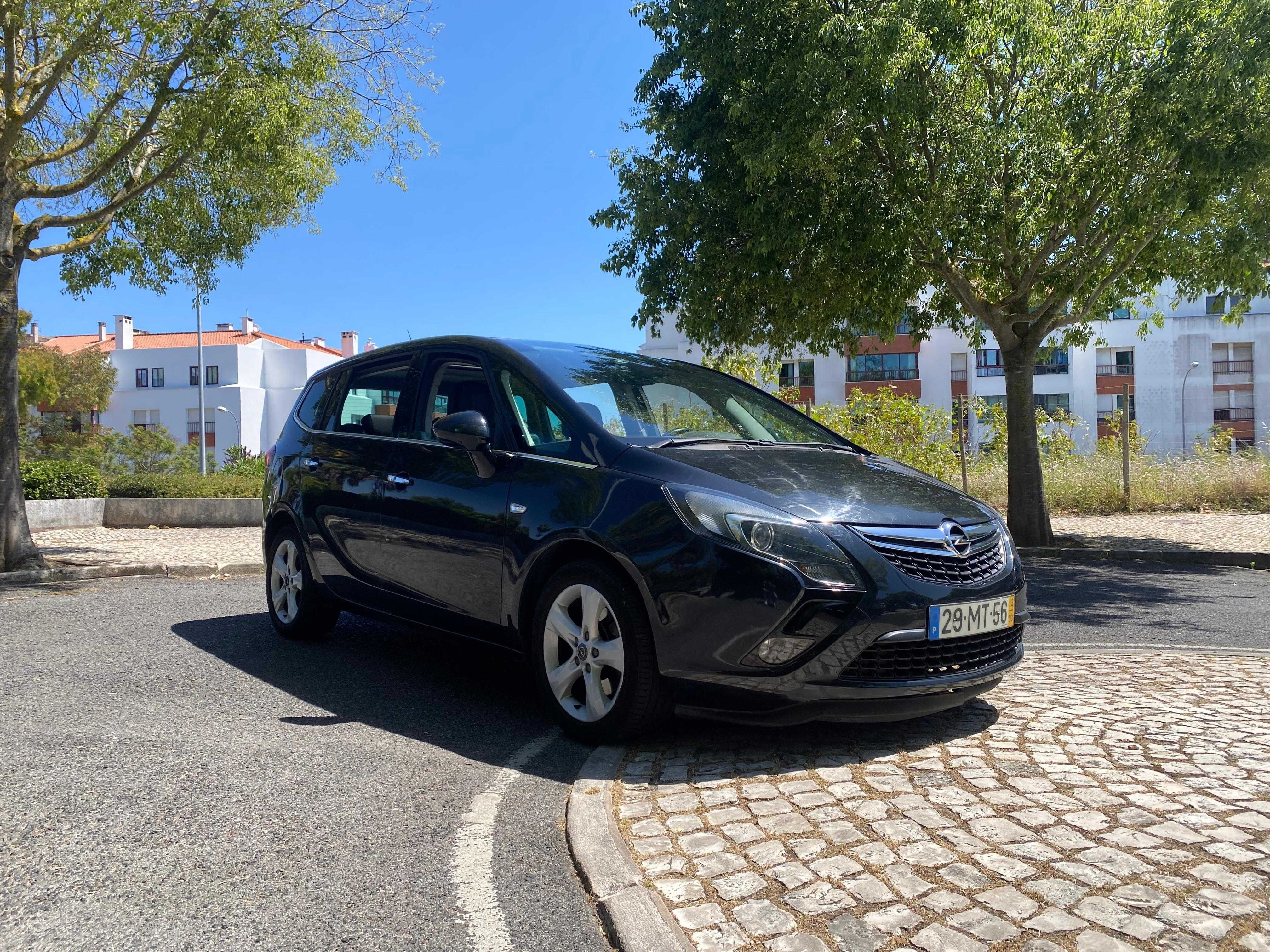 Opel Zafira 2.0 Diesel – 2012 | Excelente, Familiar e Confortável