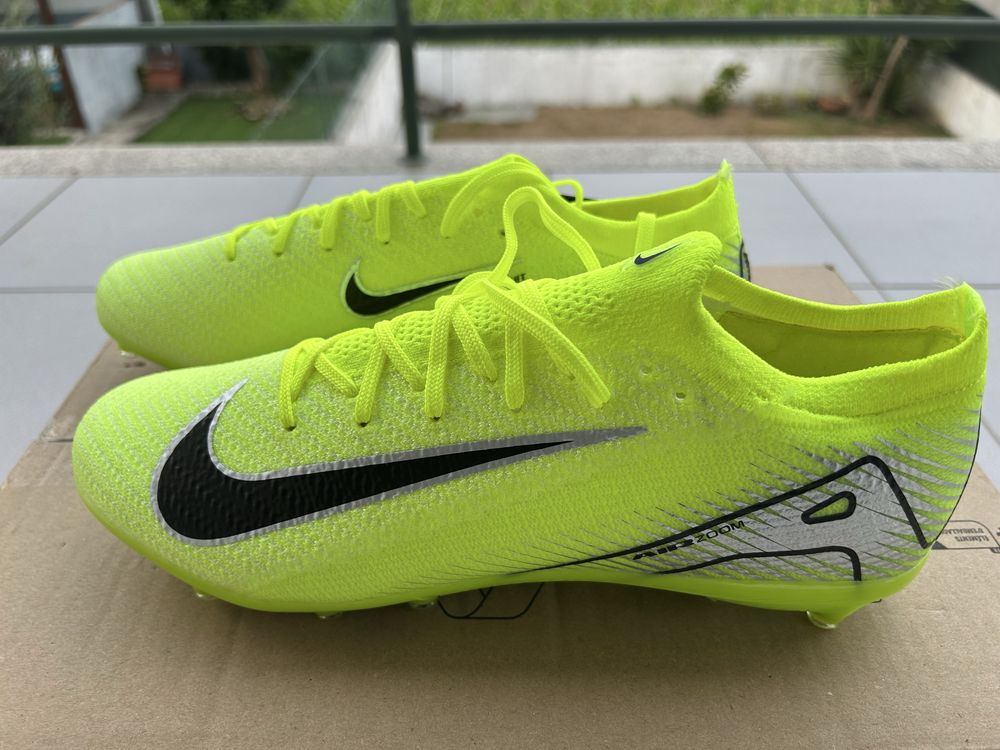 Nike mercurial green