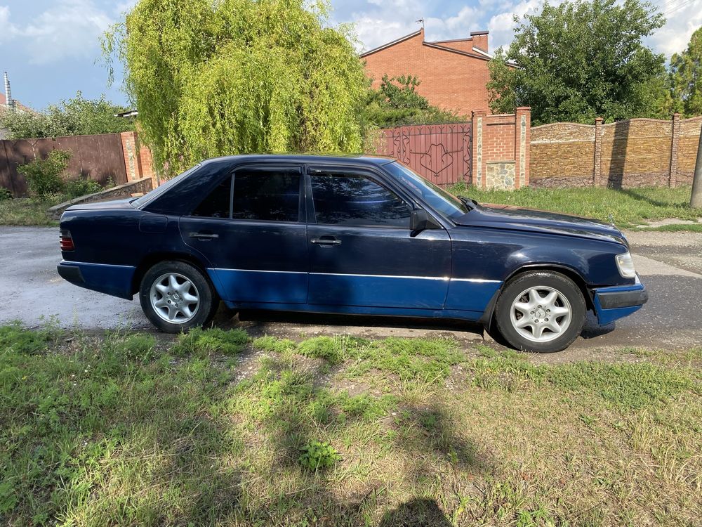 Продам Mercedes w124