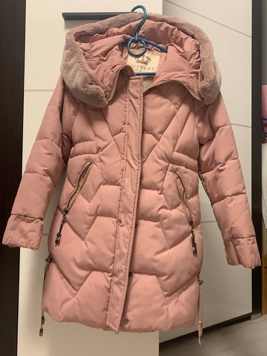 Рожева зимова куртка