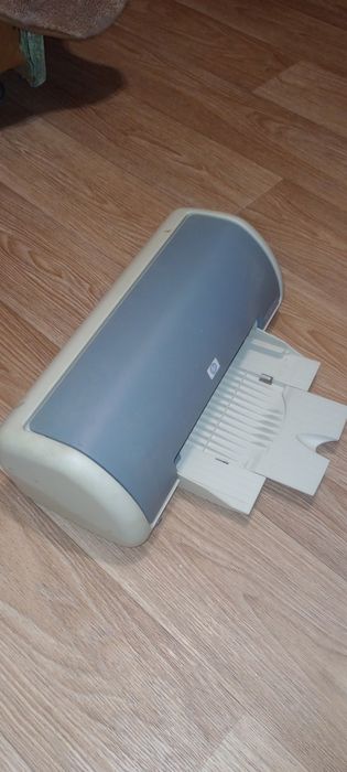 HP DeskJet 3325 C8949A — струйный принтер формата A4, цветной, ч/б