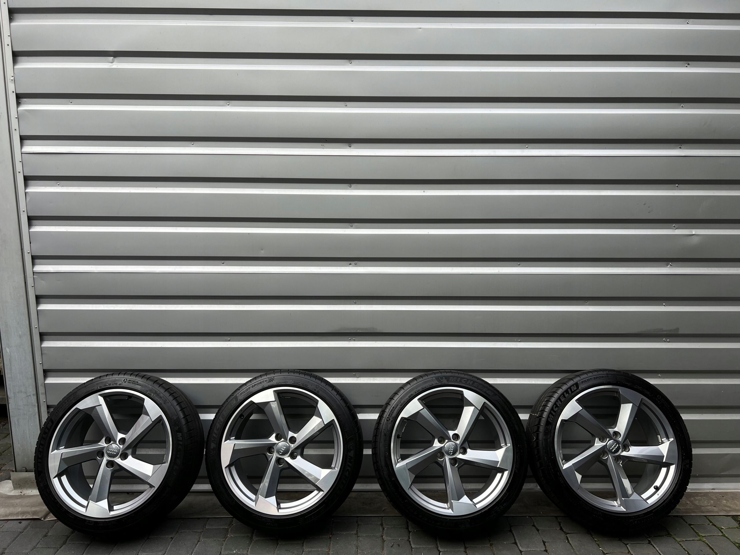 Oryginalne Felgi Audi 20 A4 A5 A6 A7 A8 Q3 Q5 Q7