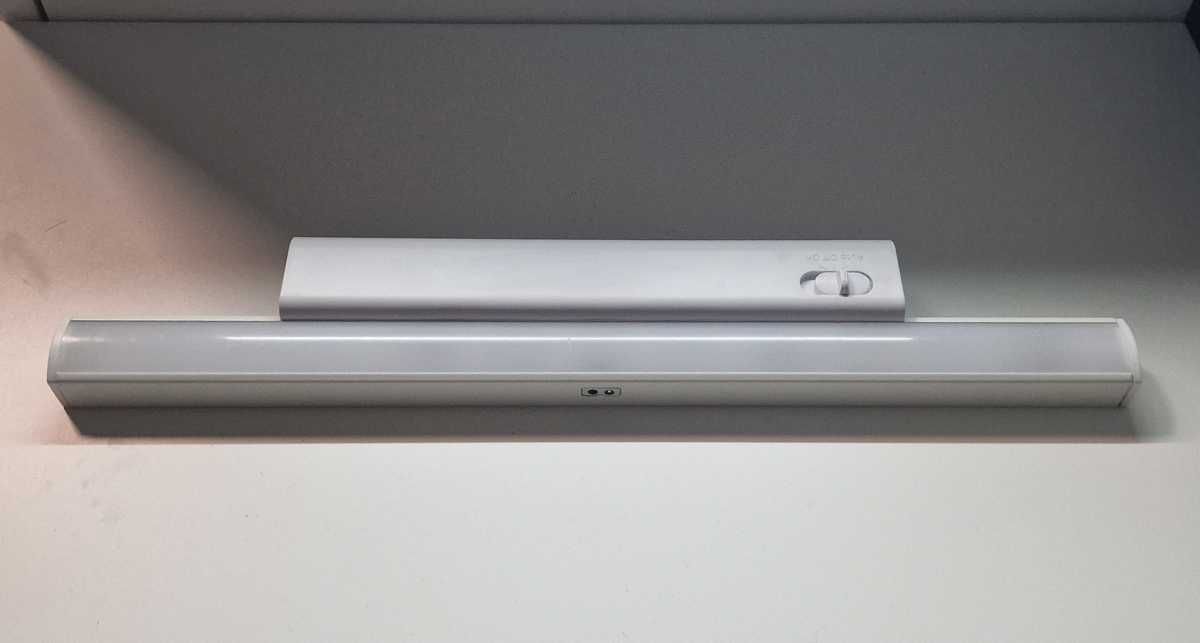 IKEA STOTTA Listwa oświetleniowa LED do szaf z czujnikiem ruchu