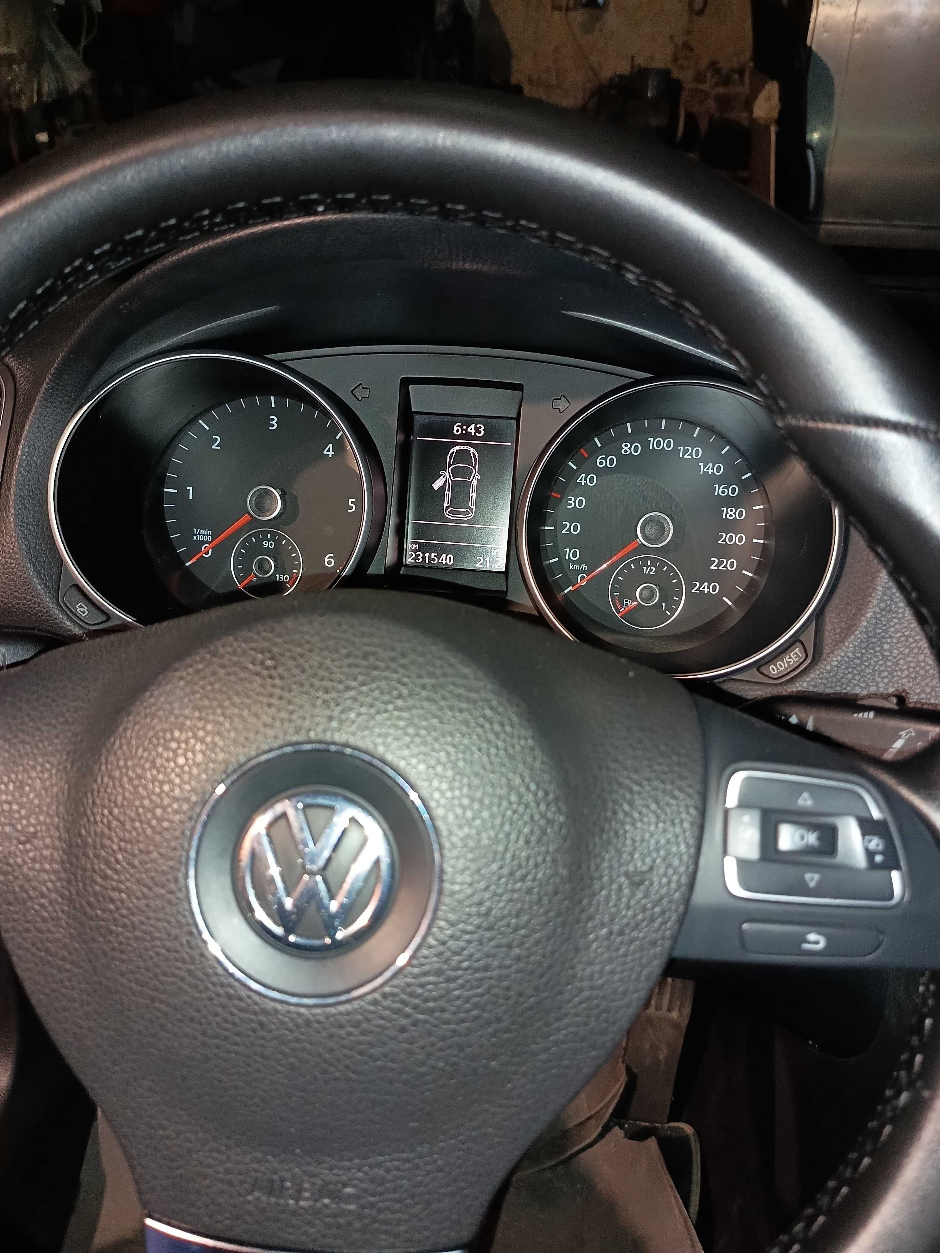 Volkswagen golf 12-й рік 1.6 дизель