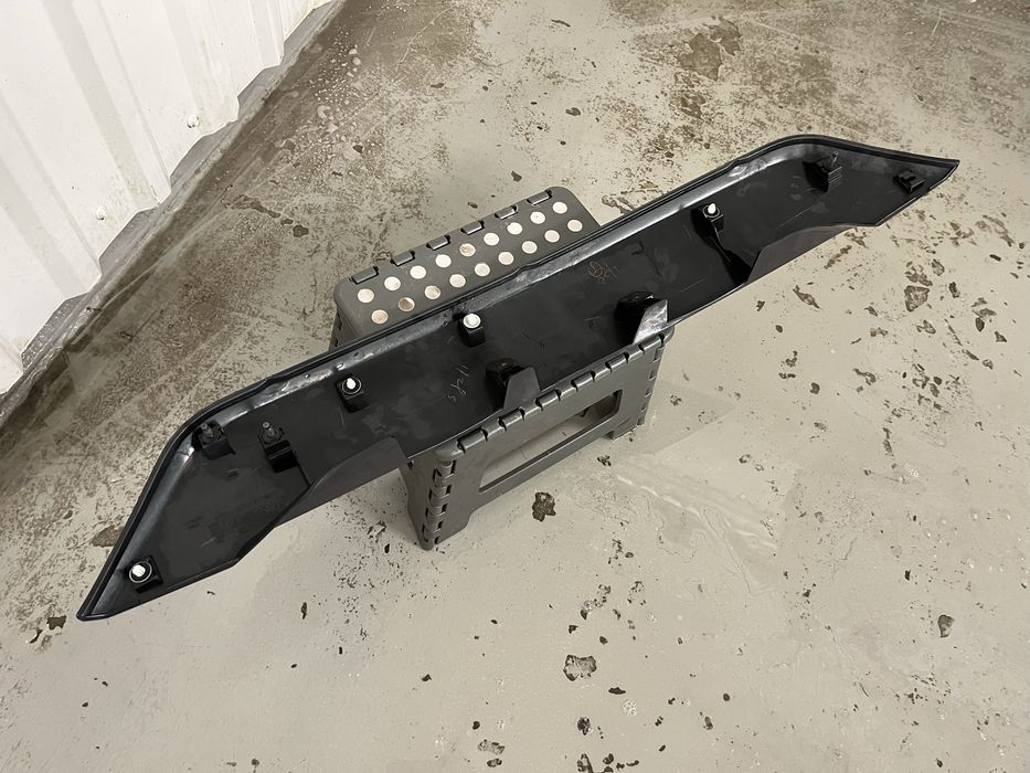 Накладка для задней ляды Mitsubishi outlander XL