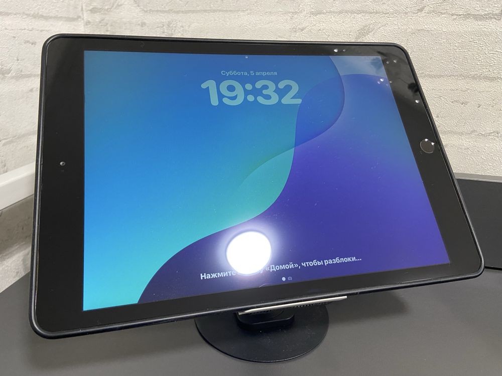 планшет айпад IPad 7th 32 gb Wi-Fi