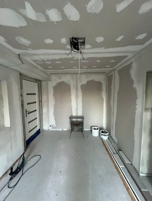 Wykończenia wnętrz, malowanie, gipsowanie, ptyty gipsowe, ptytki itd..