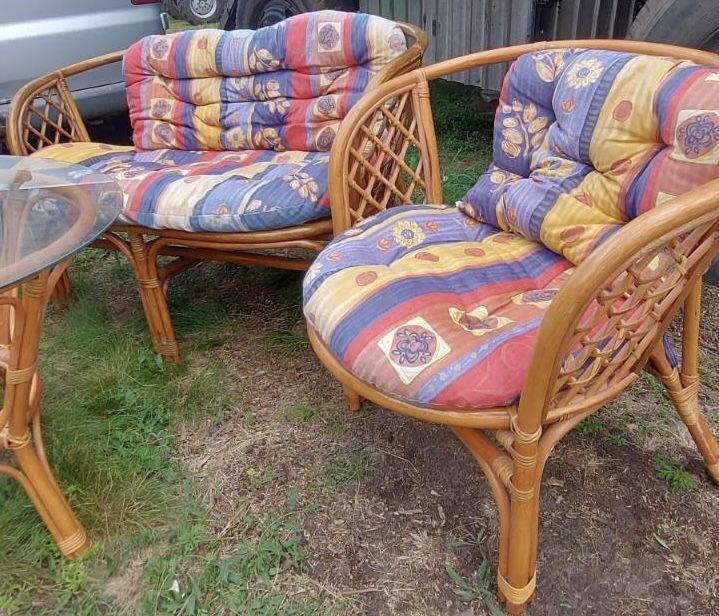 Садові меблі з ротангу