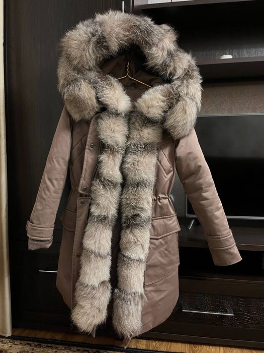 Продам жіночу зимову парку