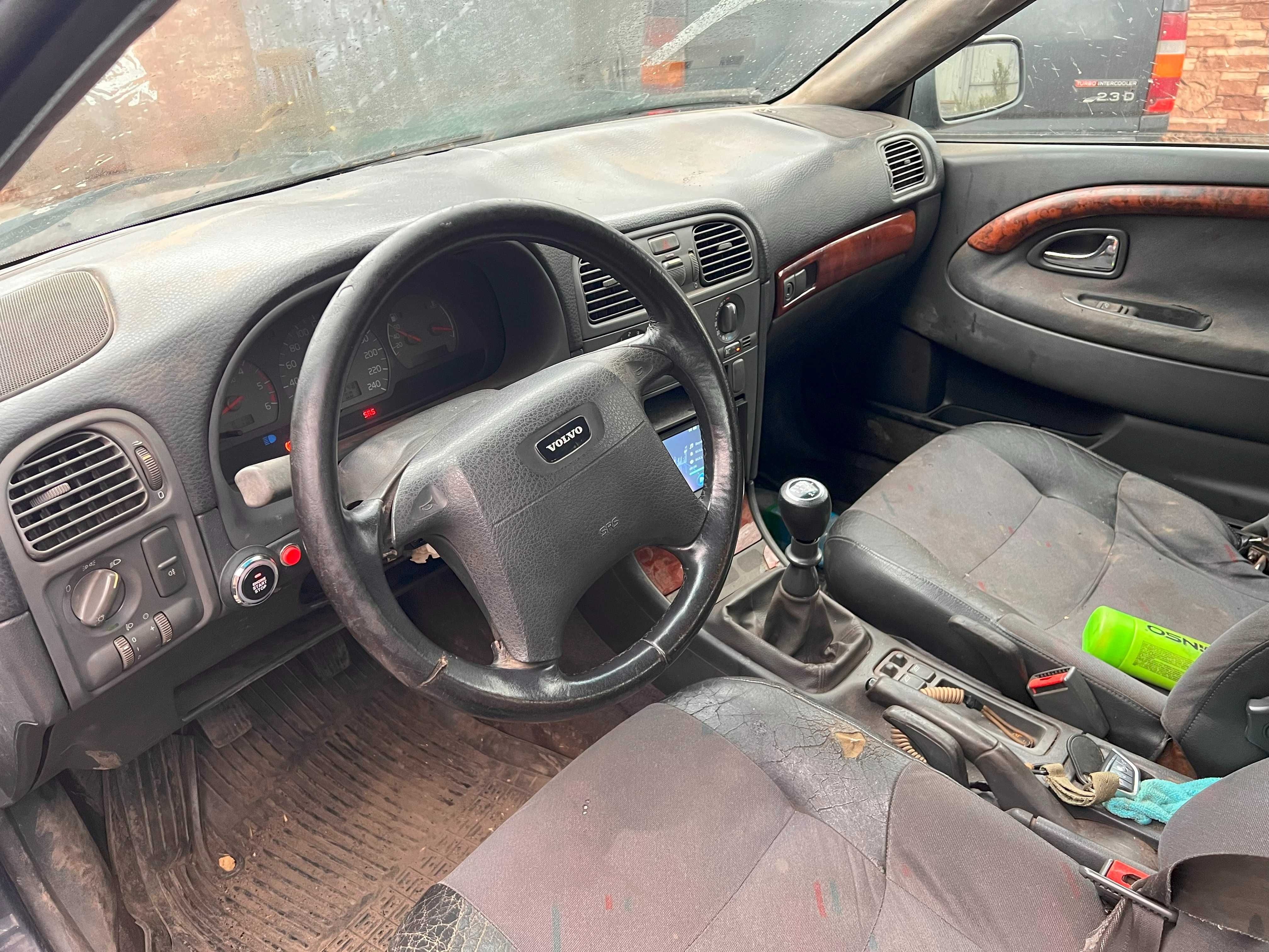 Volvo v40 1.9 TDI універсал 2000р срочно!