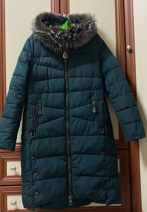 Зимове пальто жіноче