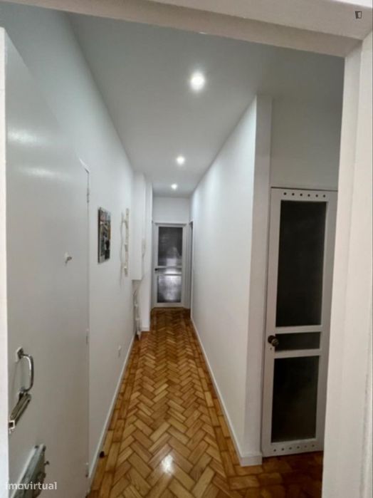 Quarto - localizado em Paranhos Porto