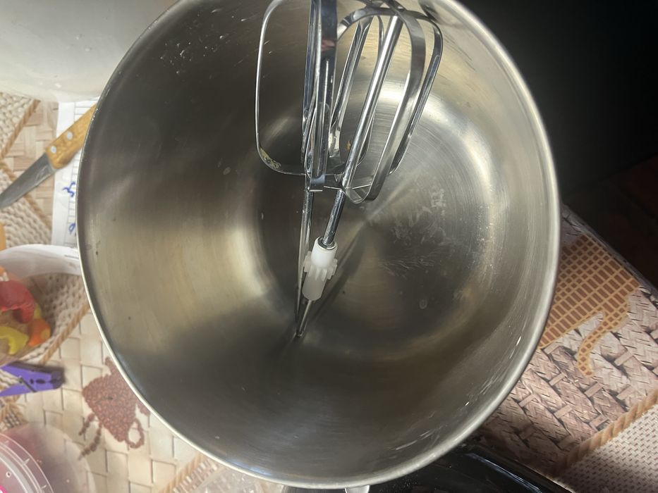 Міксер Grunhelm GRM662B з чашою