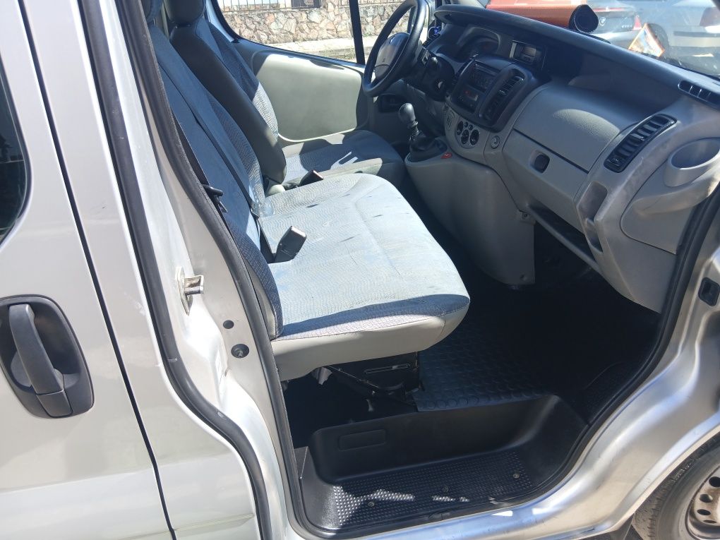 Renault 9 lugares 1.9 dci