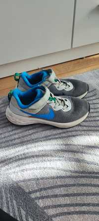 Buty sportowe Nike rozmiar 32