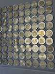 Vendo moedas de 2 euros para coleção todas diferentes.