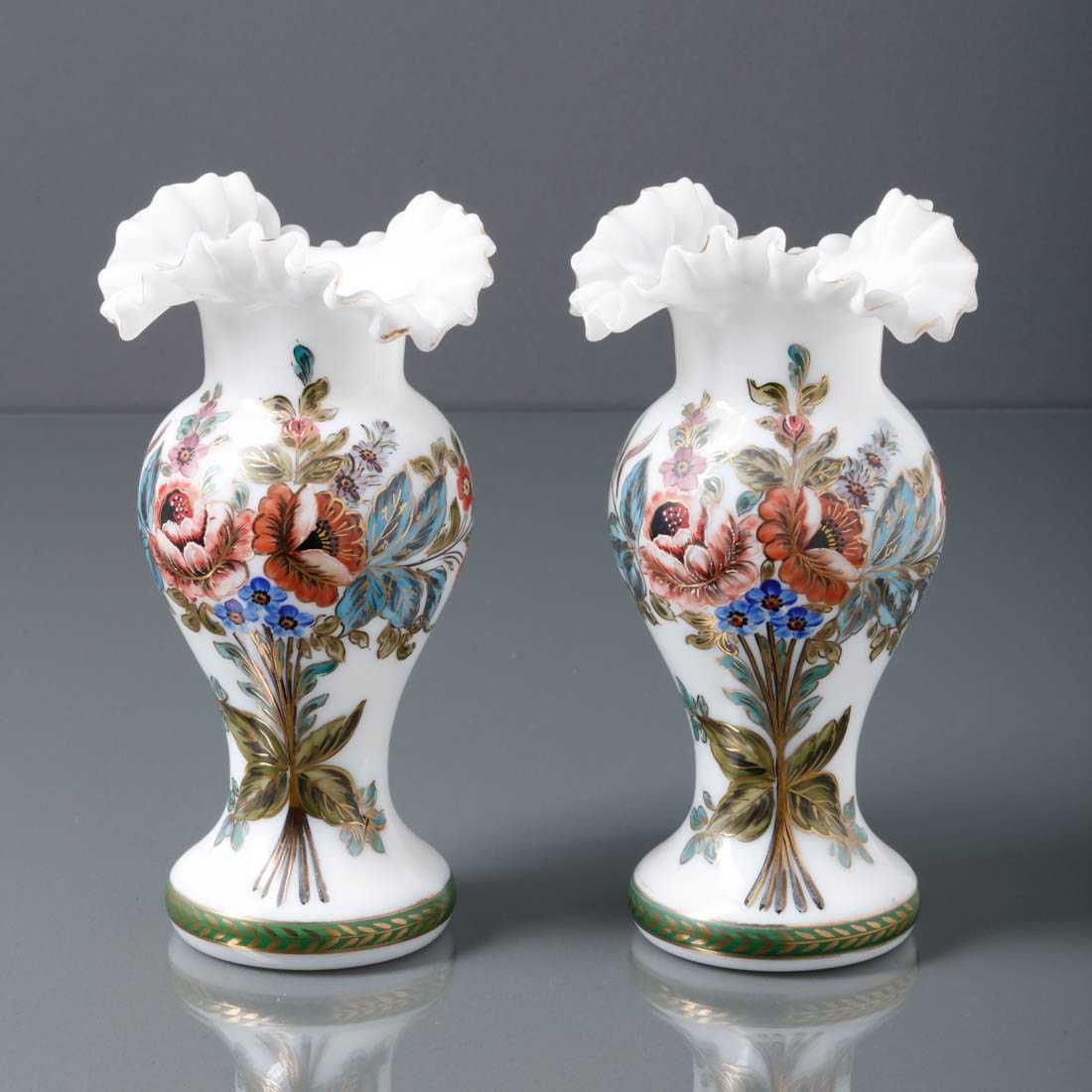 Par de Jarrões em Porcelana Europeia