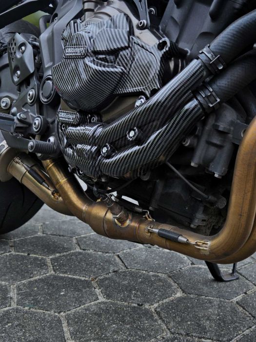 Escape Akrapovic Carbon Completo MT 07