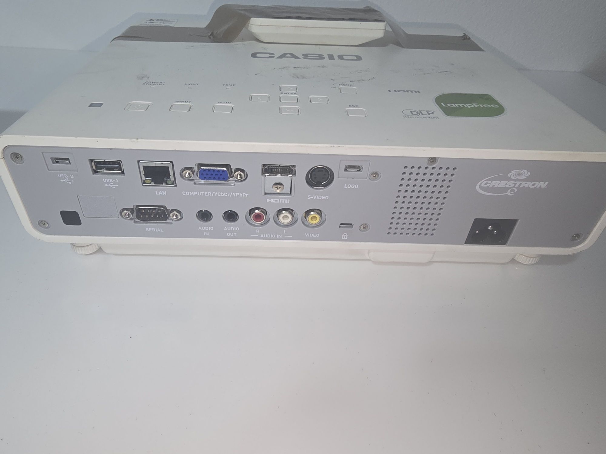 Projetor Casio, com avaria