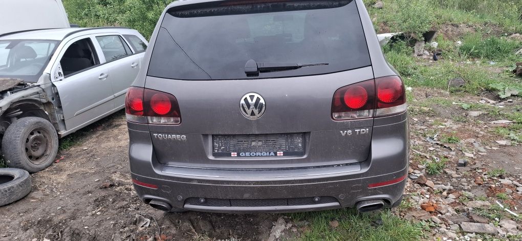 Передній бампер R-line крила капот фари vw touareg туарег 2006-10року