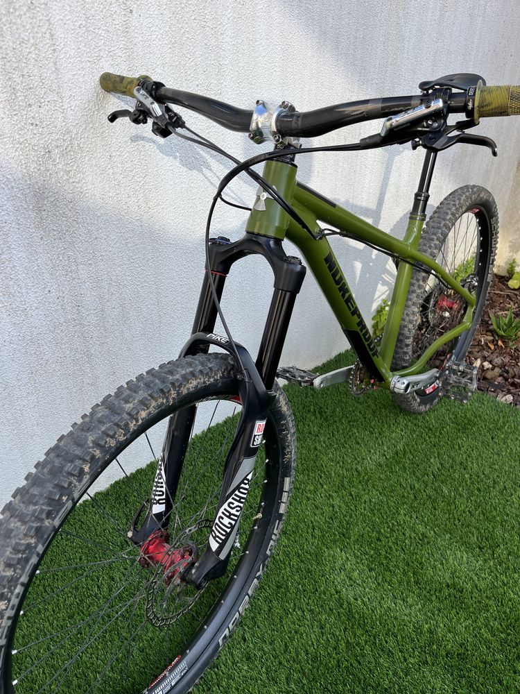 Nukeproof scout 27.5 completa ou quadro