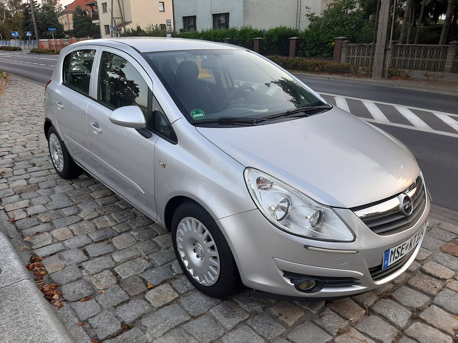 Opel corsa 1.2 benzyna rok 2007
