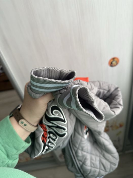 Куртка осінь весна