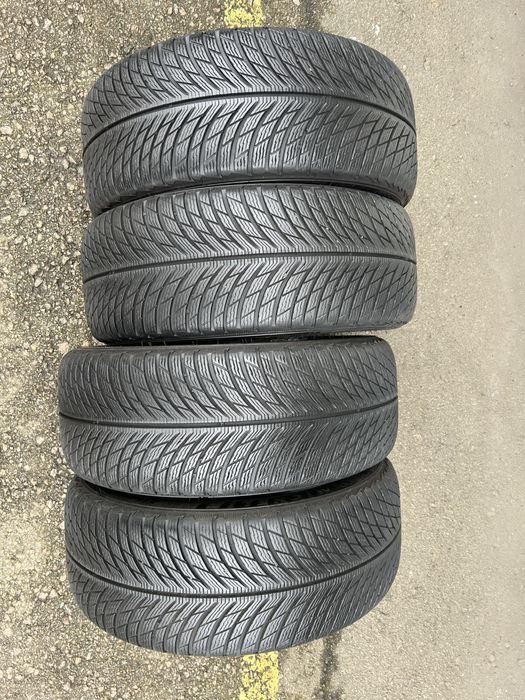 Резина зимова 235 45 r18 michelin