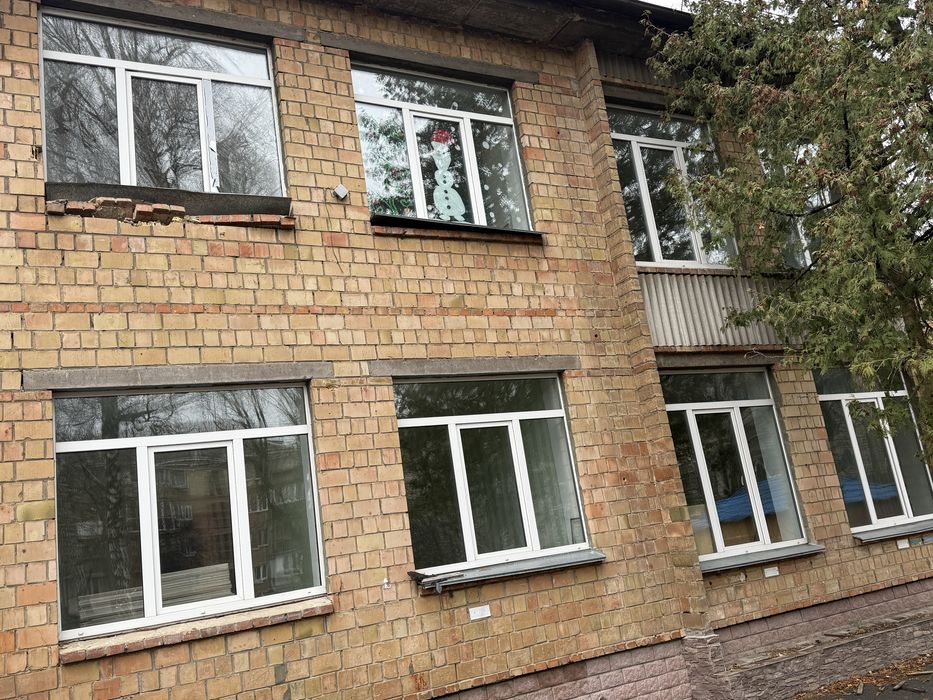 Металопластикові вікна та двері бу в асортименті