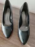 Buty na obcasie roz 40