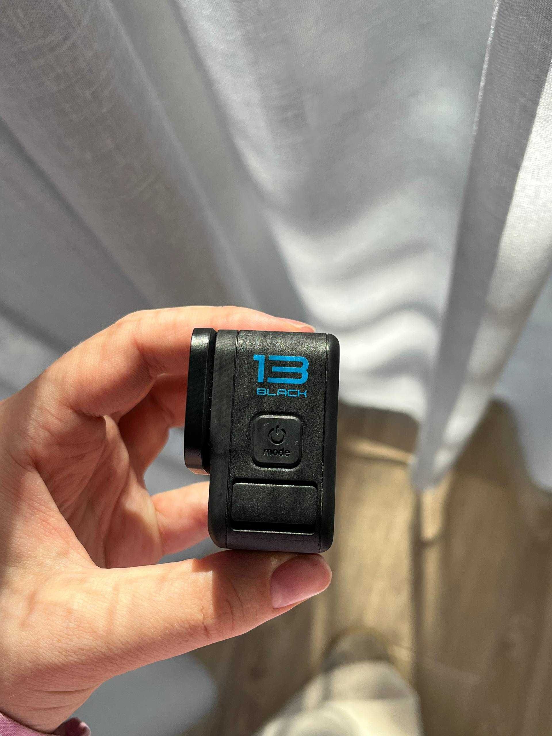 Екшн-камера GoPro HERO 13 + 2 акумулятори.