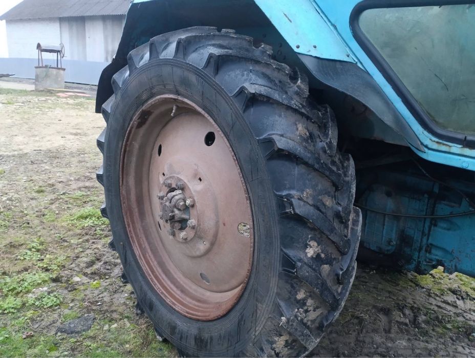 Продам трактор мтз 80 . 90 рік трактор на документах