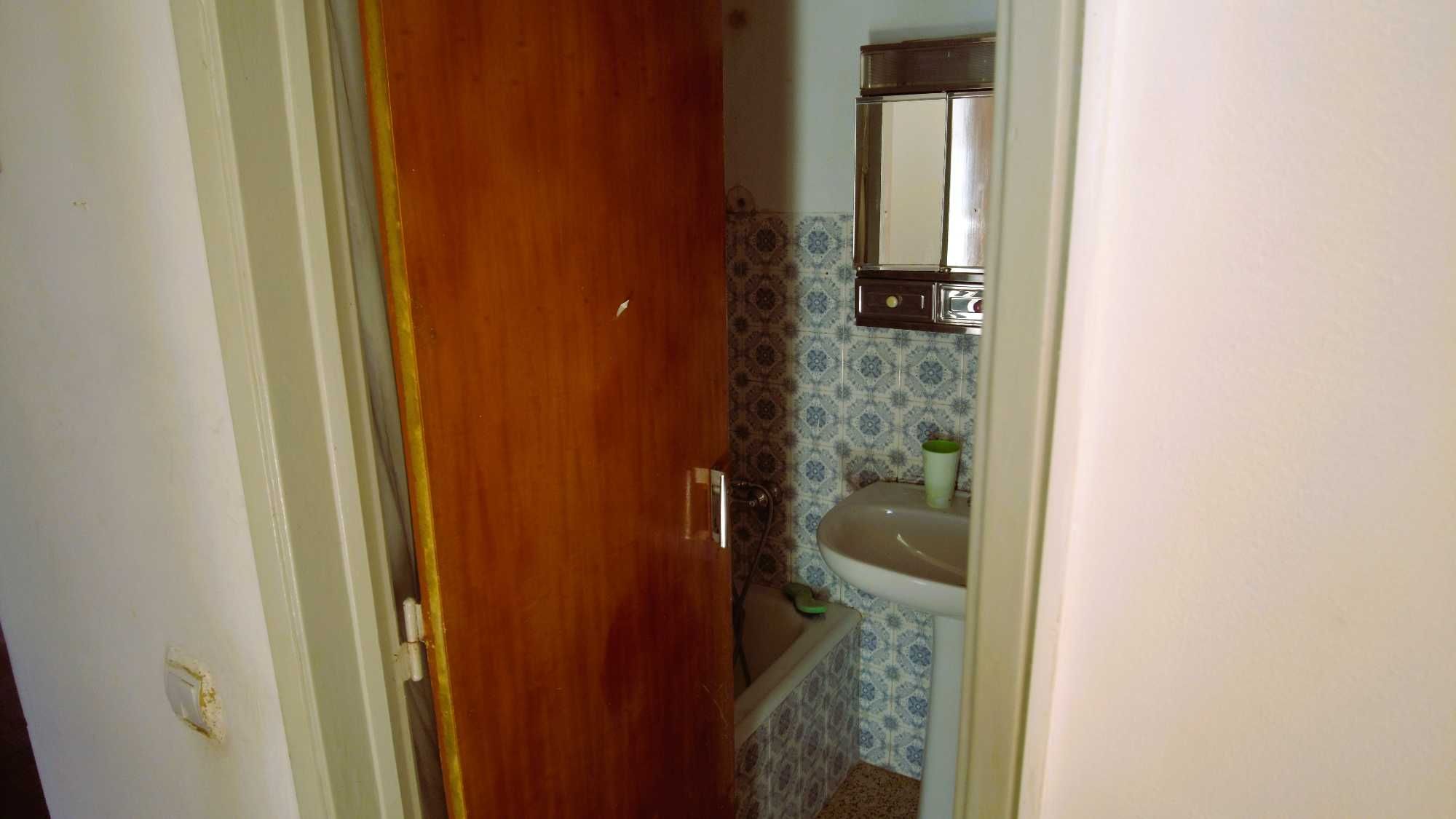 Apartamento T2 - Bairro J. Pimenta
