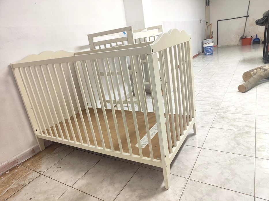 Berço + trocador ikea