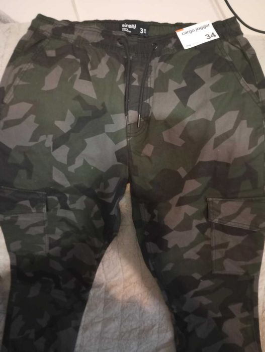 nowe spodnie męskie bojówki moro