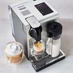 Крутая стильная капсульная Кофемашина Delonghi Nespresso LattissimaPro