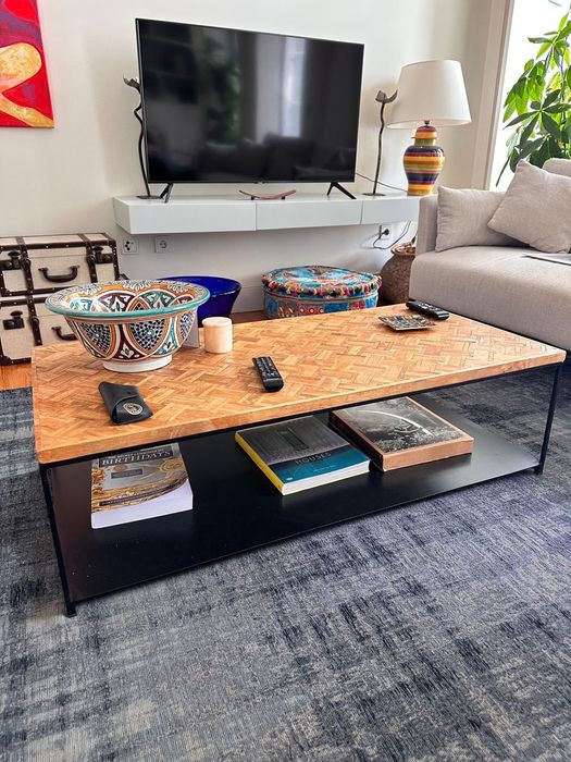 Mesa de café de madeira