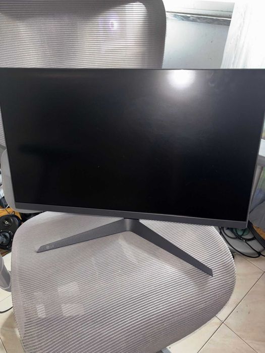 Monitor Gaming LG ULTRAGEAR 24GB50F-B | 180Hz 1ms Freesync | Como novo