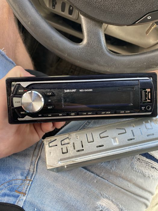 Автомагнитола Swat-mex 1043ubg/usb/bluetooth /aux