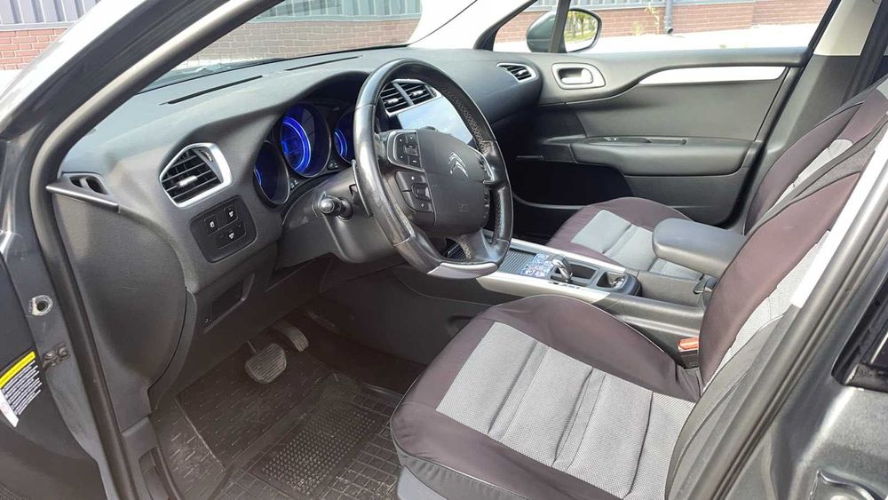 Citroën C4 2012р. Дизель 1,6. Старт-стоп.