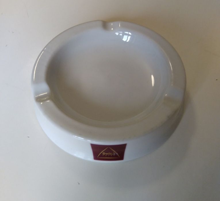 Cinzeiros de marcas de café