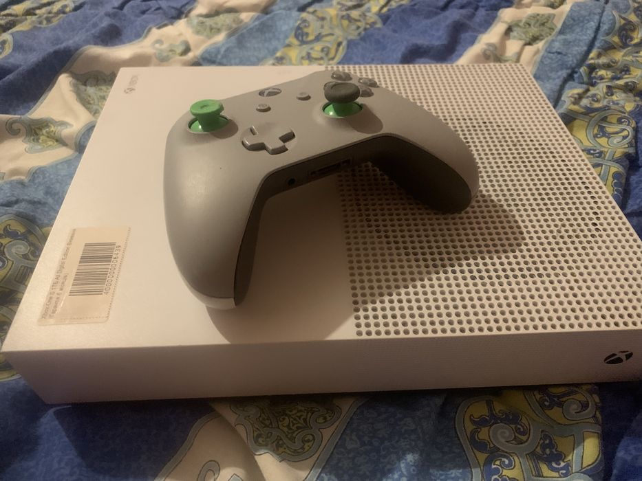 Xbox One S 1 TB Digital Edition